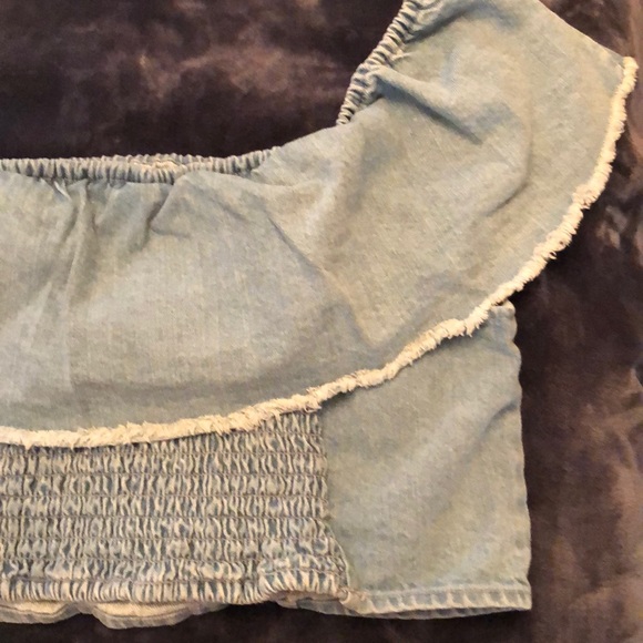 American Eagle Outfitters denim off shoulder blous - Picture 4 of 6